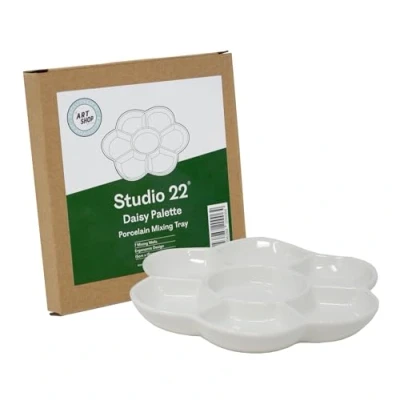 Image of Studio 22 Porcelain Daisy Shaped Paint Mixing Palette 15cm