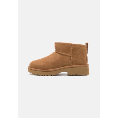 Image of UGG Classic Ultra MINI NEW Heights ankle boots for kids, Size: 12K, Chestnut Suede