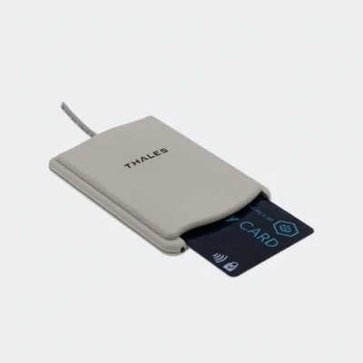 Image of Gemalto GemPC USB/IDBridge CT40 USB Smartcard Reader