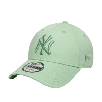 Image of New Era 9Forty Adult&#039;s League Essential MLB York Yankees Baseball Cap Hat Green Pastel