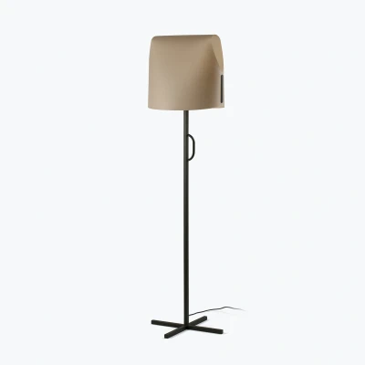 Image of Luang Black, Camel Floor Lamp