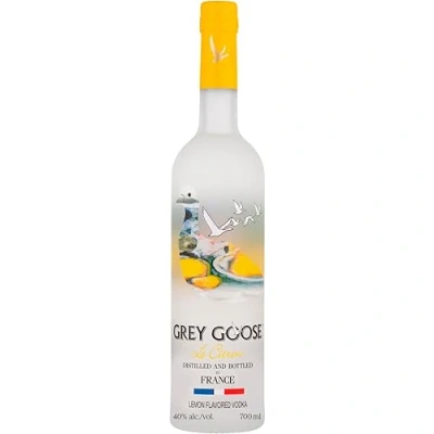 Image of GREY GOOSE Le Citron, Premium Lemon Flavoured French Vodka, 40% ABV, 70cl / 700ml, Made with Vodka Essence from Menton Region Lemons