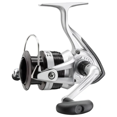 Image of Daiwa Sweepfire E Spin reel 4000C Fishing