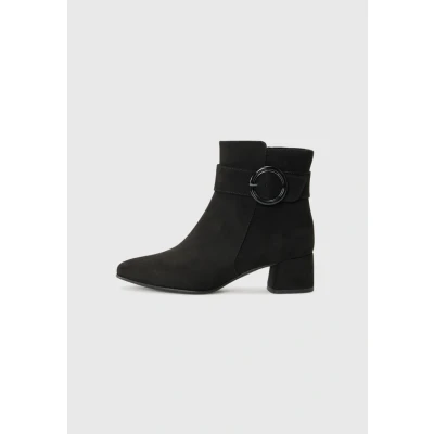 Image of Marco Tozzi Classic ankle boots, Women&#039;s, Size: 3, Black shoes