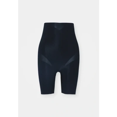 Image of Calvin Klein Underwear Shapewear Sculpted FIRM Micro Thigh Short STAY PUT Shapewear, Women&#039;s, Size: Small, Black