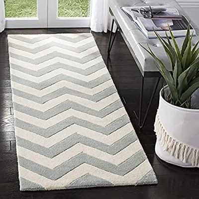 Image of SAFAVIEH Contemporary Rug for Living Room, Dining Bedroom Chatham Collection, Short Pile, in Grey and Ivory, 69 X 213 cm