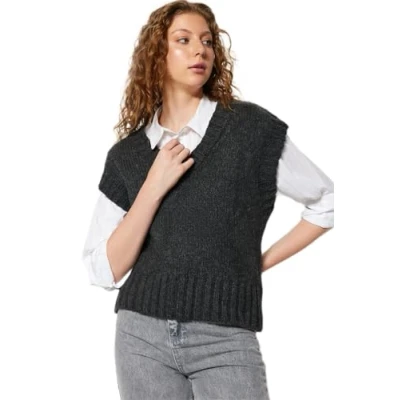 Image of Trendyol FeMan Regular fit Basic V Neck Knitwear Sweater,Anthracite,L