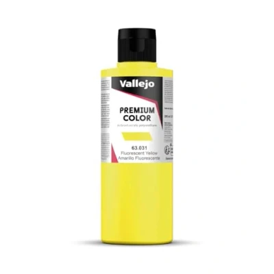 Image of Vallejo VAL63031 Model Paint, Yellow