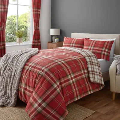 Image of Catherine Lansfield Kelso Double Duvet Set Red