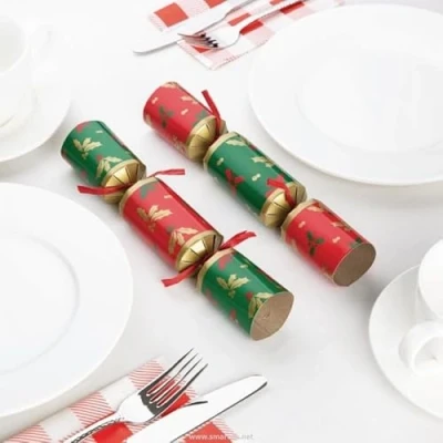 Image of Stalwart Christmas Crackers 9&quot; (Pack of 50) Compostable Plastic Free Xmas Table Crackers, Holly Pattern Contains a Hat and Joke