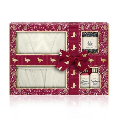 Image of Baylis &amp; Harding The Fuzzy Duck Winter Wonderland Luxury Gown Gift Set (Pack of 1) Vegan Friendly