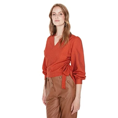 Image of Trendyol Women Fitted Basic Cache Coeur Woven Blouse