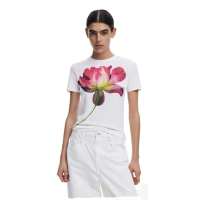 Image of Desigual PLATA women&#039;s T shirt in White