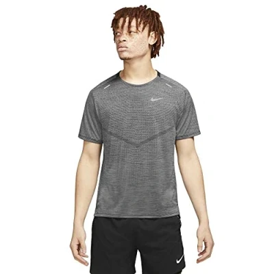 Image of NIKE Men&#039;s Dfadv Techknit Ultra T Shirt, Black/Iron Grey/Reflective SIL, S