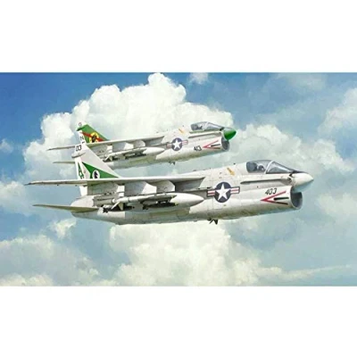 Image of Italeri ITA1411 A 7E Corsair II Navy Model kit, Grey, Medium