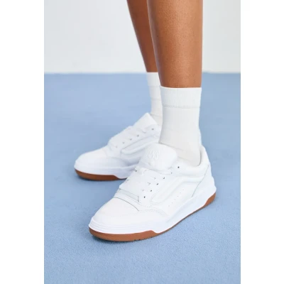Image of Vans Hylane Unisex Skate shoes, Size: 5.5, White Leather and textile