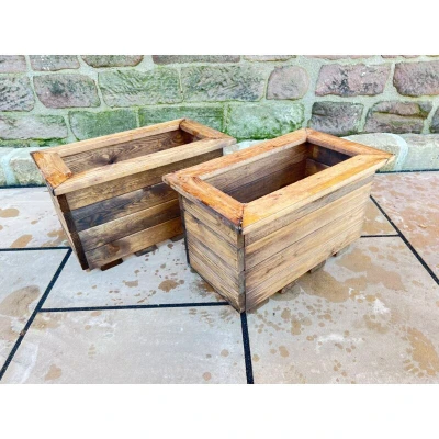 Image of Charles Taylor Berwick Corner Planter Set W1300 D1300 H385 Weight 26kg