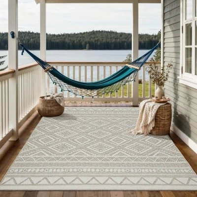Image of the carpet Calgary Robust Outdoor Rug, Modern Design, Weatherproof and UV Resistant, for Balcony, Patio Conservatory, Also Suitable Kitchen or Dining Room, Beige Diamond, 160 x 220 cm