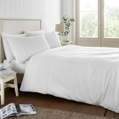 Image of Catherine Lansfield Broderie Anglaise King Duvet Set White