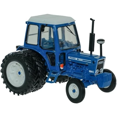 Image of Britains Ford 7600 with Dual Rear Wheels Diecast Toy Tractor Farm Toys 1 32 Scale Metal and Plastic Collectible Model Tractors for Plus 3 Year Olds