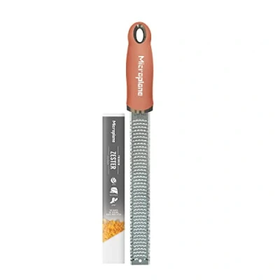 Image of Microplane Grater Premium Classic Fine Cinnamon Orange