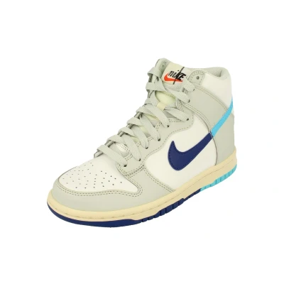 Image of Nike Childrens Unisex Dunk High Se Gs White Trainers Size UK 4