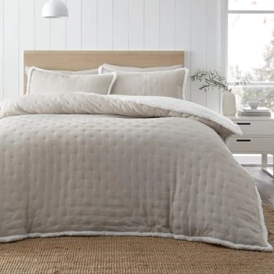 Image of Catherine Lansfield Cosy Nori Soft Sherpa Double Duvet Cover Set with Pillowcases Cream