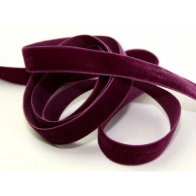Image of Berisfords Velvet Ribbon Mini roll 9709 Fuchsia 22mm per 5 metre