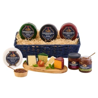 Image of Snowdonia Cheese Company Gourmet Gift Basket 4 Luxury Welsh Cheeses and 2 Artisan Chutneys