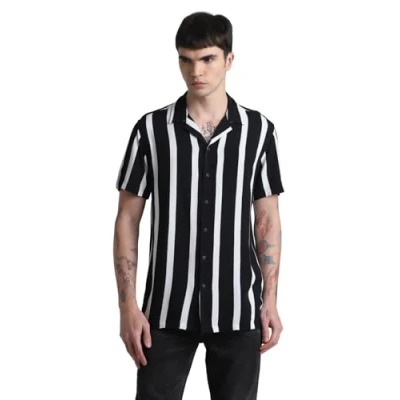 Image of JACK &amp; JONES Men&#039;s Jjjeff Resort Stripe Shirt Ss Relaxed, Black, S