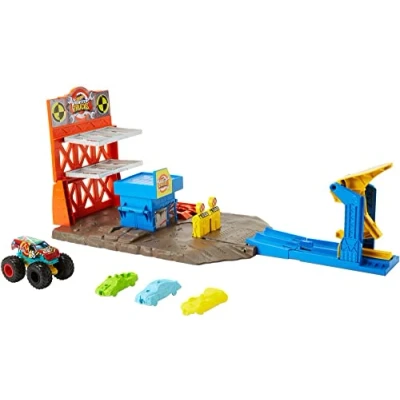 Image of Hot Wheels Monster Trucks, Playset with 1:64 Scale Demo Derby and 3 Crushable Toy Cars, Blast Station, HFB12