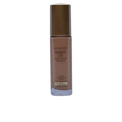 Image of Max Factor Radiant Lift Liquid Pump Medium to Full Coverage Finish Foundation with SPF30 and Hyaluronic Acid, 080 Bronze, Dark Skin Tone, 30ml