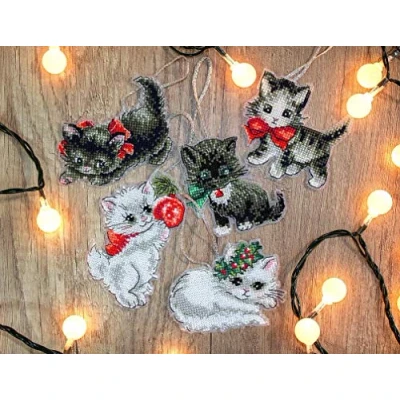 Image of Letistitch Cross Stitch Set, Christmas Toy Kit, Kittens, Set of 5, Counted Pattern, 8 x 7 cm