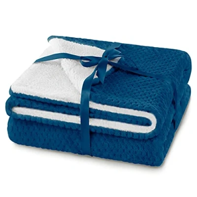 Image of AmeliaHome Cuddly Blanket 70 x 150 cm Delicate Quilted Sherpa Lambskin Look Shleepy Indigo