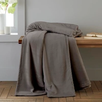 Image of Catherine Lansfield Raschel Velvet Touch 130x170cm Blanket Throw Charcoal Grey