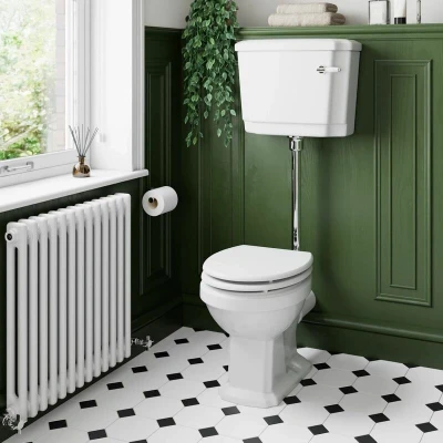 Image of Park Lane Traditional Low Level Toilet With Cistern &amp; Soft Close Seat