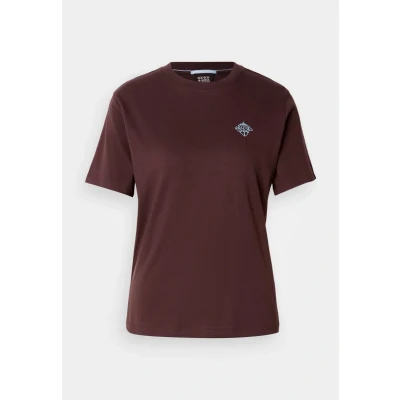 Image of Scotch &amp; Soda Regular FIT WITH Chest Artwork Print Tshirt, Women&#039;s, Size: Medium, Chocolate plum