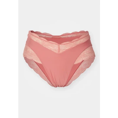 Image of Triumph Women&#039;s Lift Smart Bandeau Maxi EX Briefs, Cameo, M