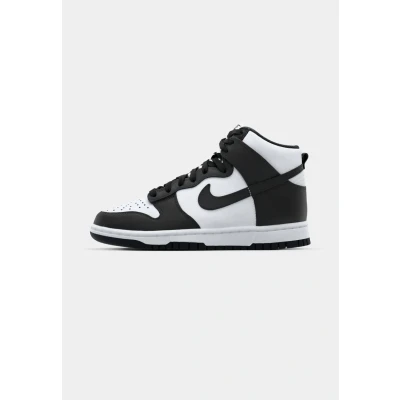 Image of NIKE Sportswear DUNK HI Retro Bttys Hightop trainers, Men&#039;s, Size: 6.5, White/black/total orange Leather and textile