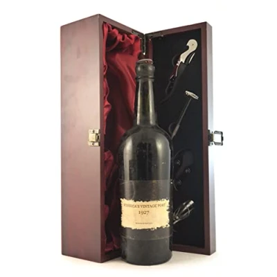 Image of Fonseca Vintage Port 1927 (In neck) in a silk lined wooden box with four wine accessories, 1 x 700ml