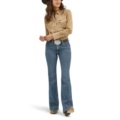 Image of Wrangler Women&#039;s Long Sleeve Snap Front Denim Western Shirt Blouse, Rawhide, Large
