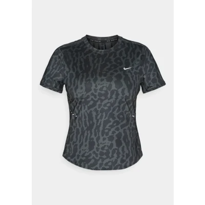 Image of Nike Performance Swift TOP Sports Tshirt Black/reflective silvercoloured, Women&#039;s, Size: Large, silver/coloured