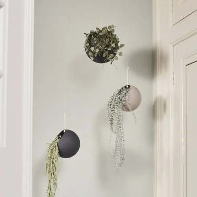 Image of AYTM Globe flower pot, hanging, Ø 17 cm, grey, aluminium