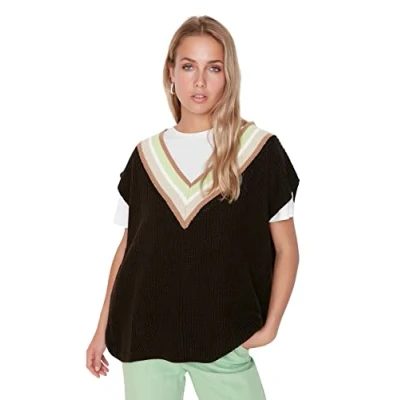 Image of Trendyol FeMan Design Regular fit Basic V Neck Knitwear Sweater Brown