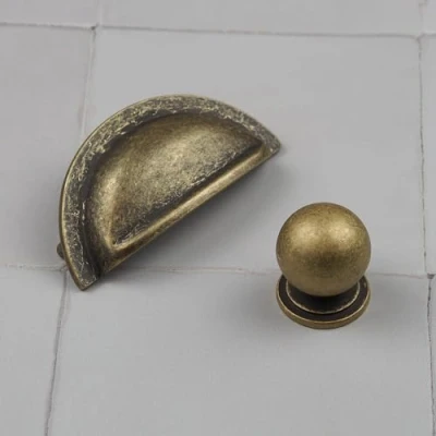 Image of Handle &amp; Home 76mm Antique Brass Cup Cupboard Cabinet Door Drawer Pull