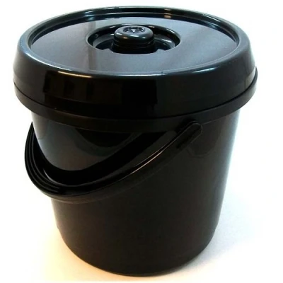 Image of 14 Litre Nappy Bucket with Lid in Gloss Black