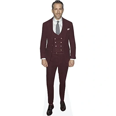 Image of Ryan Reynolds (Suit) Mini Size Cutout