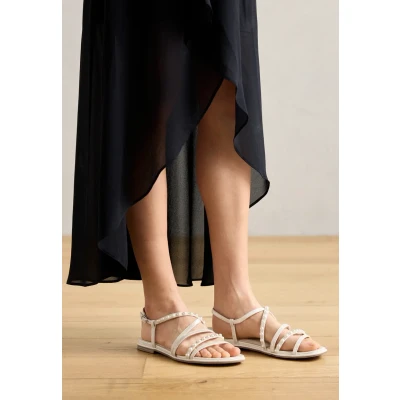 Image of Tamaris Women&#039;s Damen 1 28143 44 Flat Sandal, Champagner, 4 UK