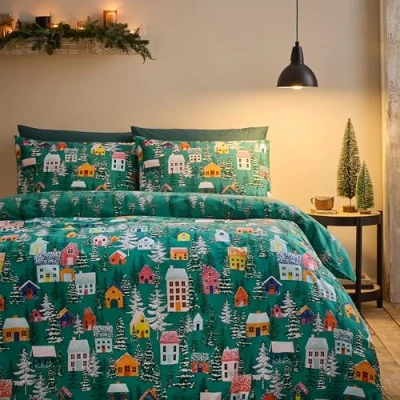 Image of Catherine Lansfield Christmas Festive Forest Reversible Single Duvet Cover Set with Pillowcase Green