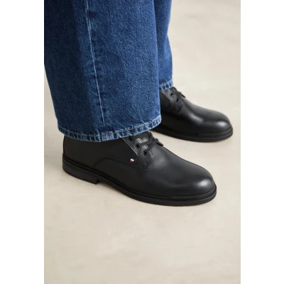 Image of Tommy Hilfiger FLEX WARM Check Laceup ankle boots, Men&#039;s, Size: 10, Black Leather